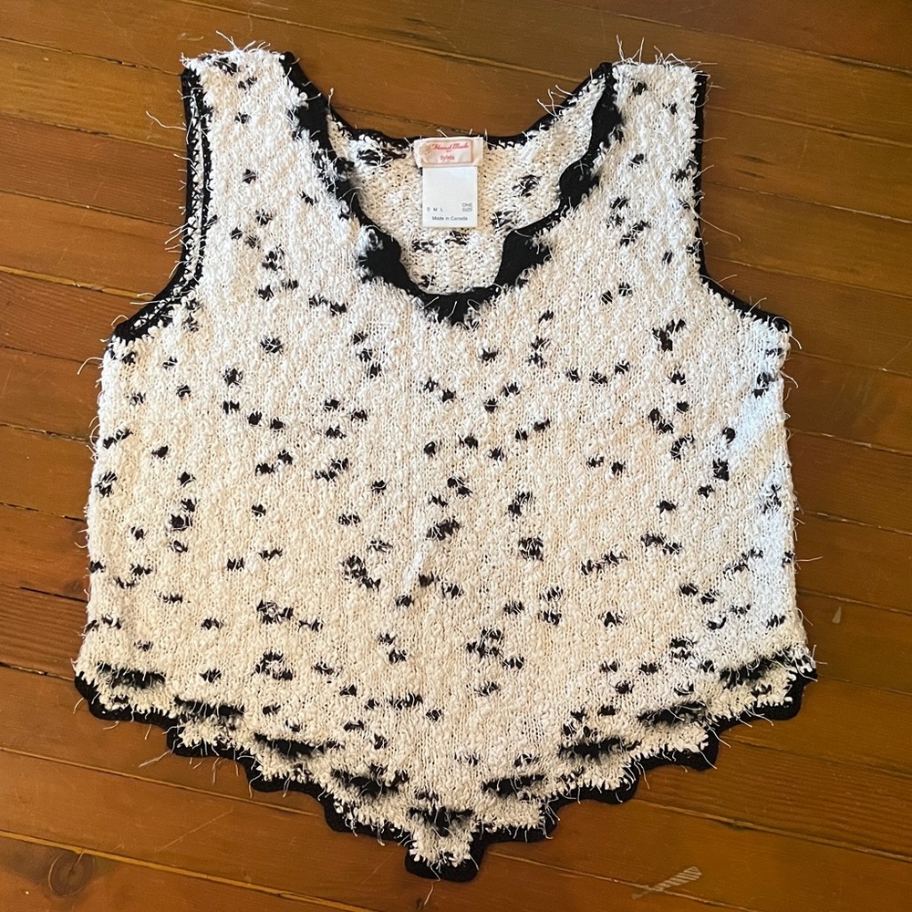 Handmade Knit Sleeveless Shirt